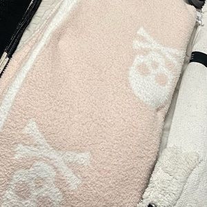 Cupcakes and Cashmere skull blanket